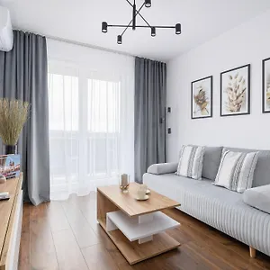 Near Expo Cracow Elegant By Renters Apartament